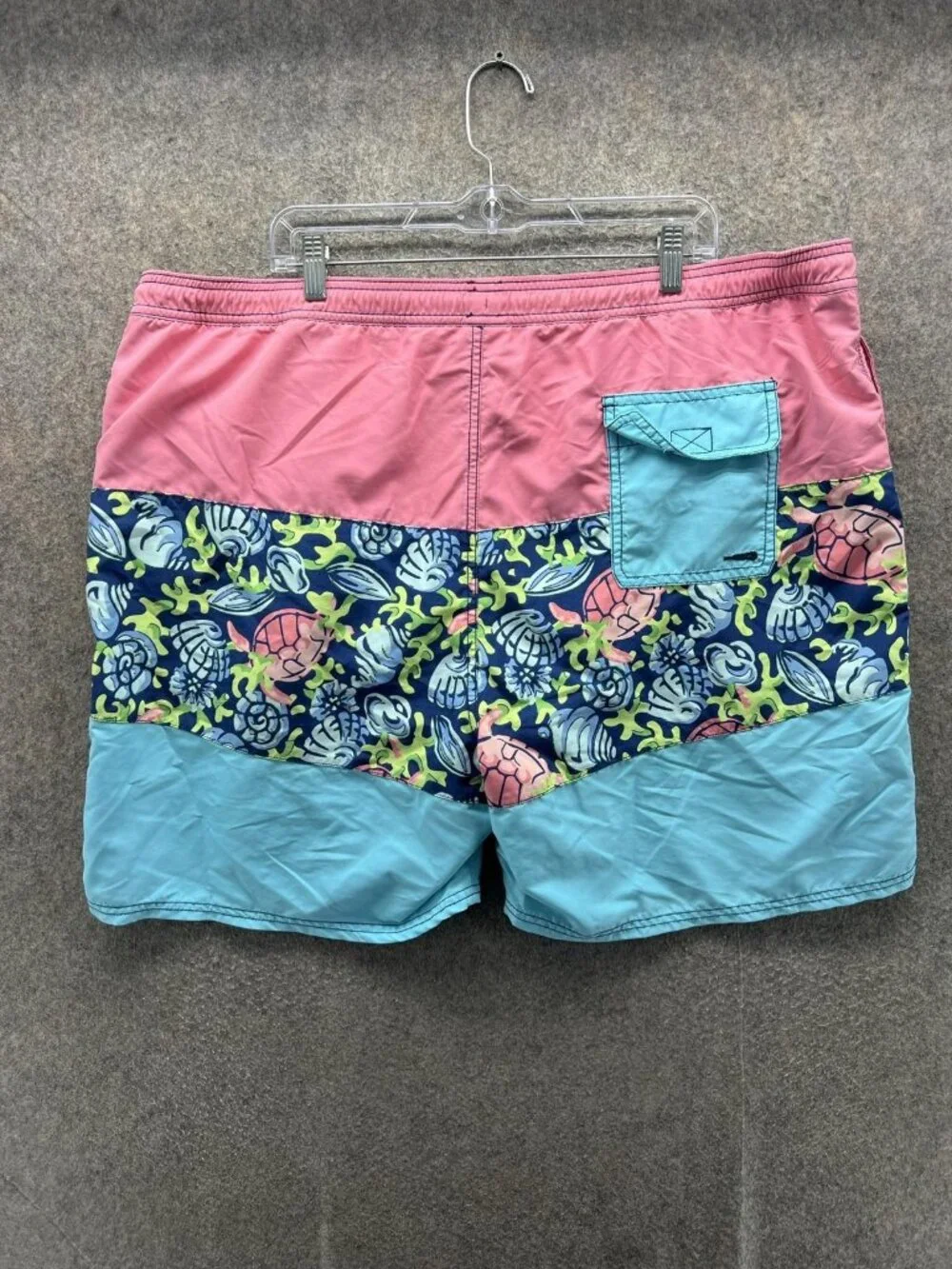 Vineyard Vines Swim Trunks Mens 2XL Tropical Mesh Lined Shorts Floral Print